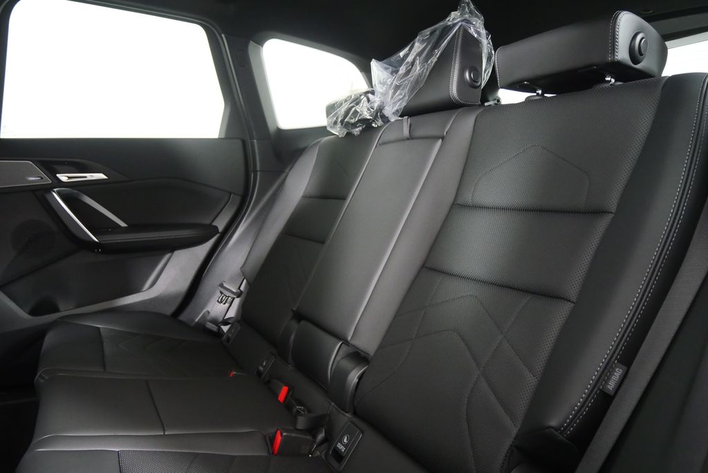 Thumbnail: 2026 BMW X1 - 15