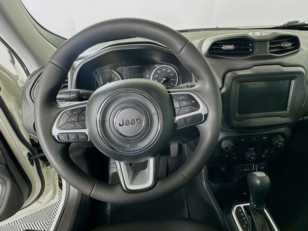 Thumbnail: 2019 Jeep Renegade - 11