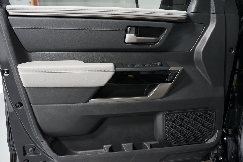 Thumbnail: 2026 Toyota Tundra - 31