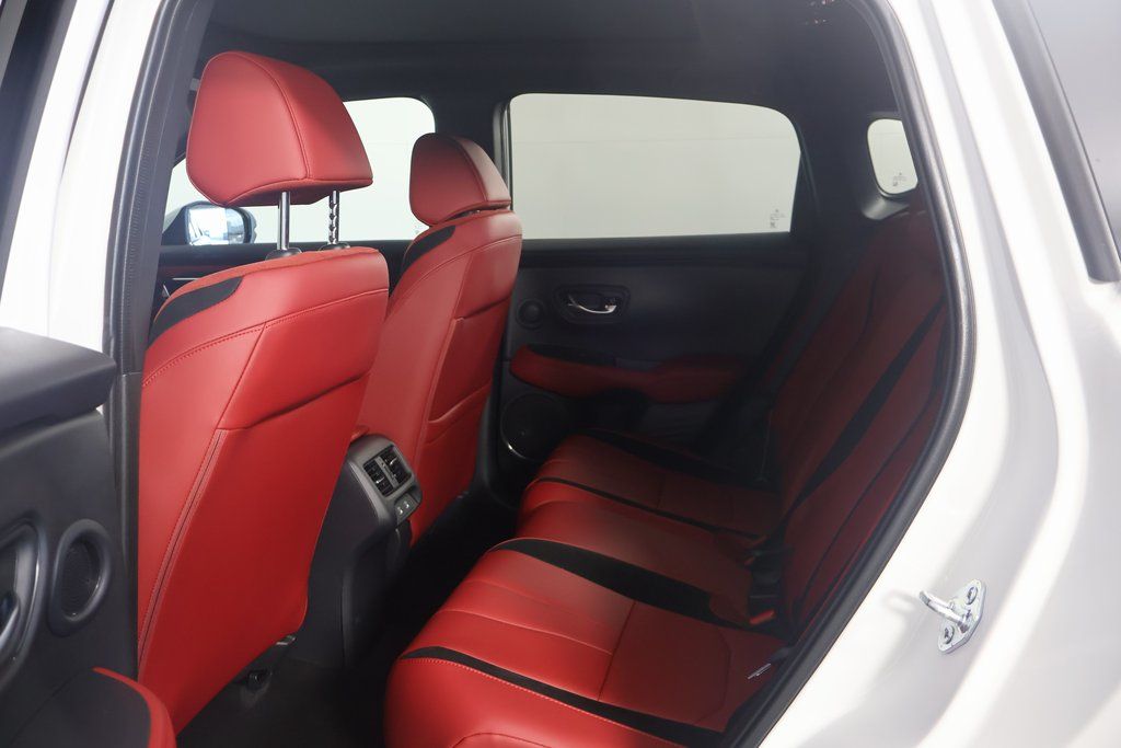 Thumbnail: 2025 Acura ADX - 6