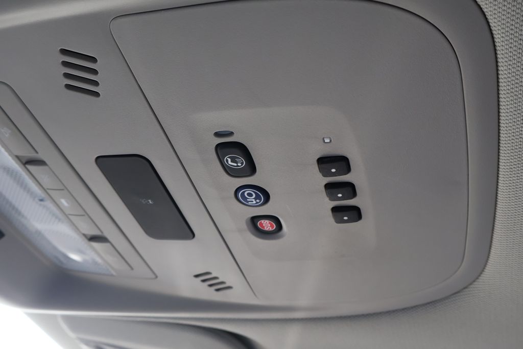 Thumbnail: 2014 Chevrolet Volt - 27