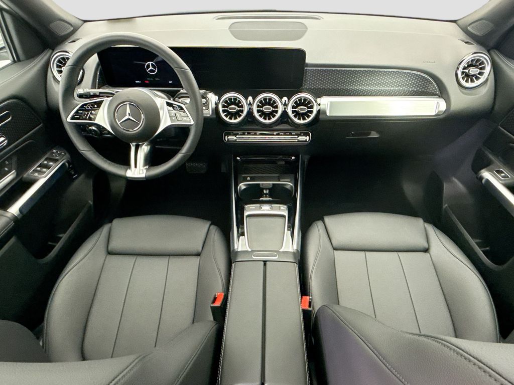 Used 2026 White Mercedes-Benz GLB 250 image 13