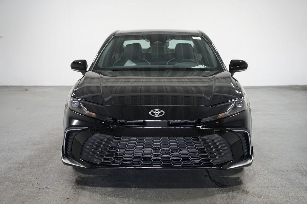 2025 Toyota Camry SE 2
