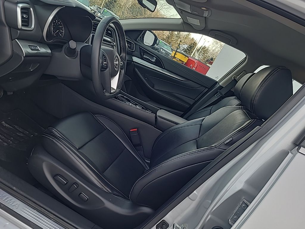 used 2023 Nissan Maxima car, priced at $23,489