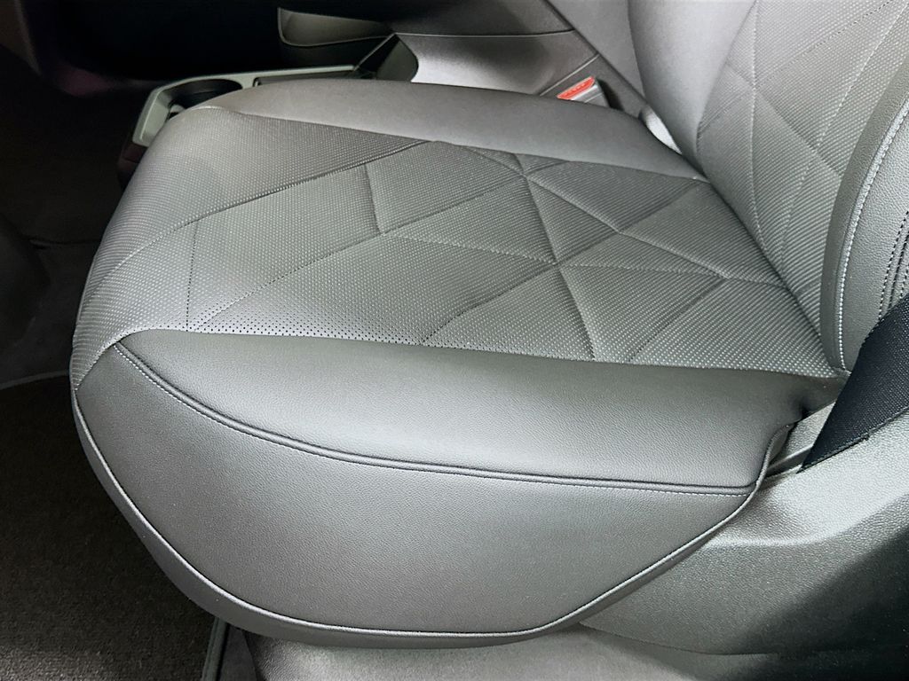 Thumbnail: 2026 BMW iX - 21