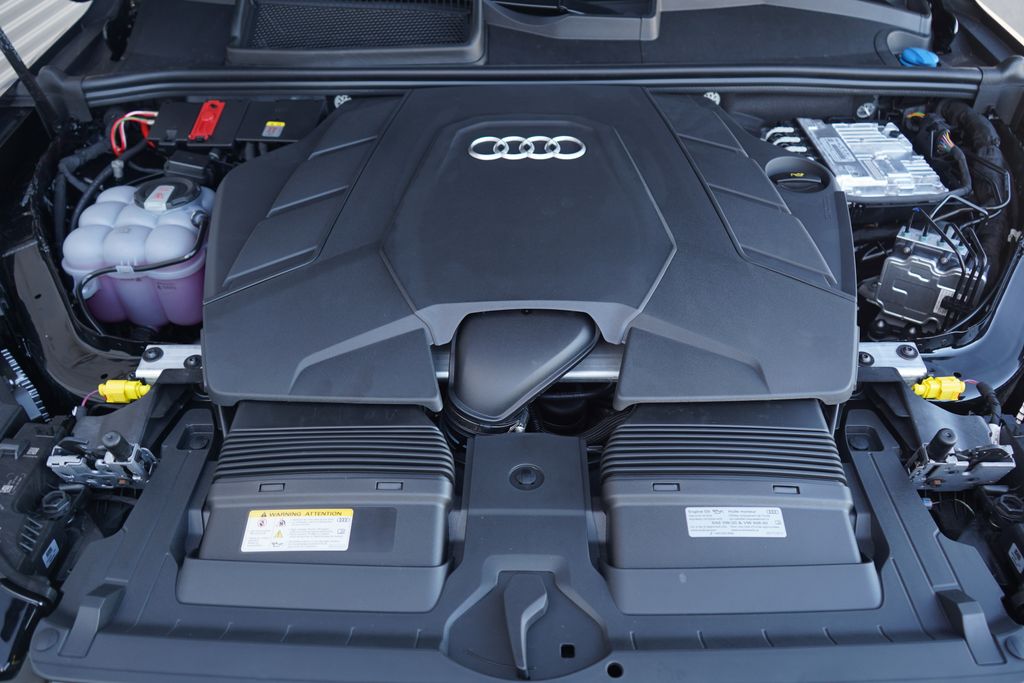 Thumbnail: 2026 Audi Q7 - 13