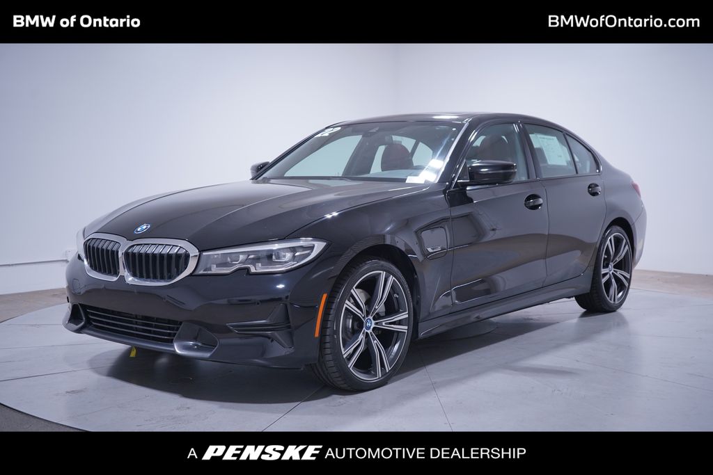 2022 BMW 3 Series 330e iPerformance 1