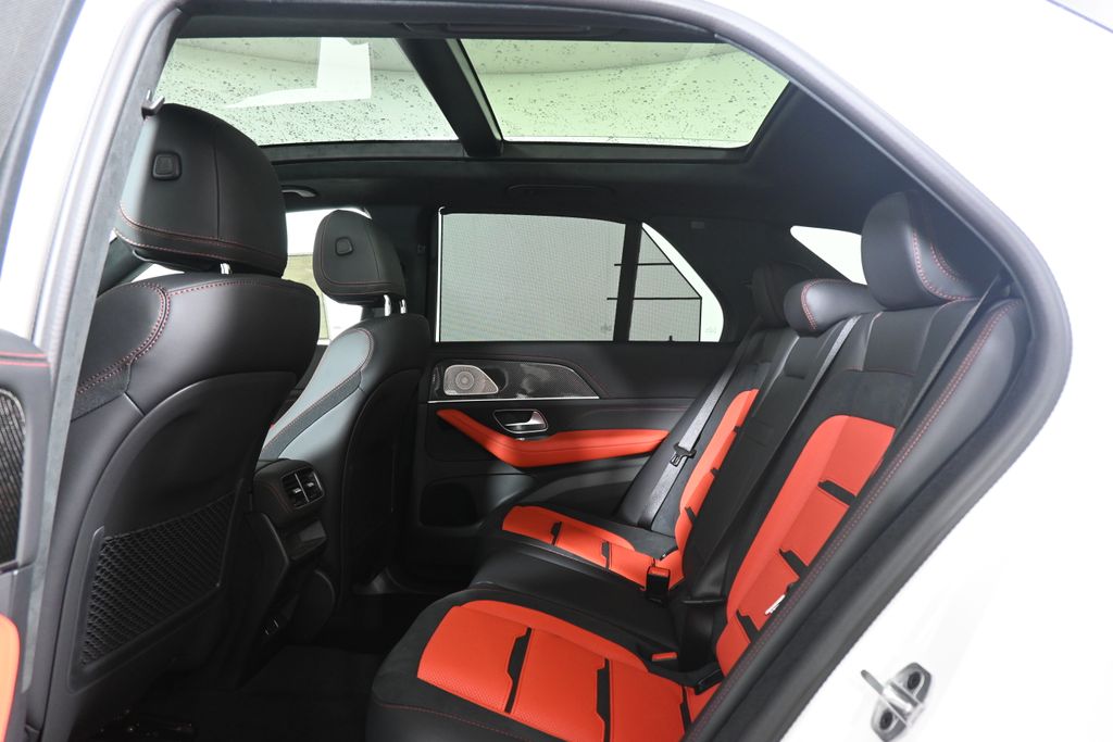 Thumbnail: 2026 Mercedes-Benz GLE - 27