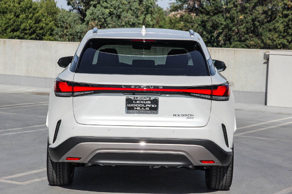 New 2026 White Lexus 350h Premium image 5