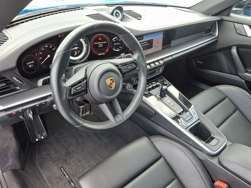 Thumbnail: 2022 Porsche 911 - 4