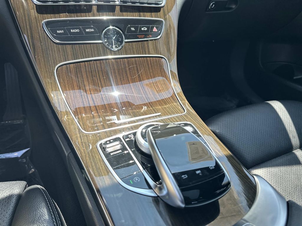 Thumbnail: 2019 Mercedes-Benz C-Class - 24