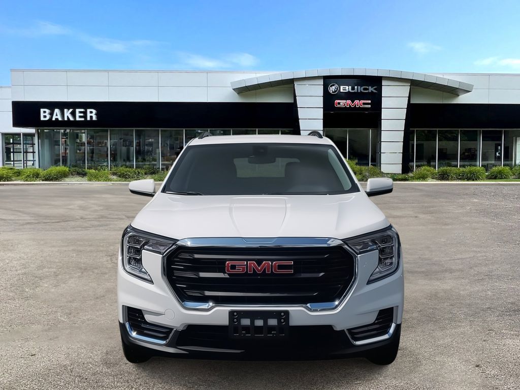 2024 GMC Terrain SLE 2