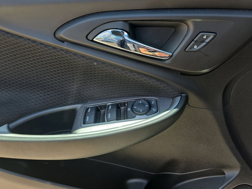 2024 Mosaic Black Metallic Chevrolet Malibu LT FWD Sedan