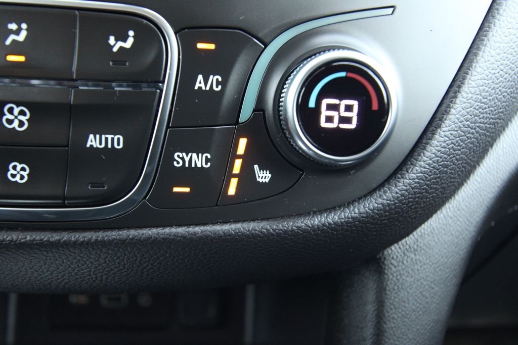 Used 2024 Chevrolet Equinox SUV