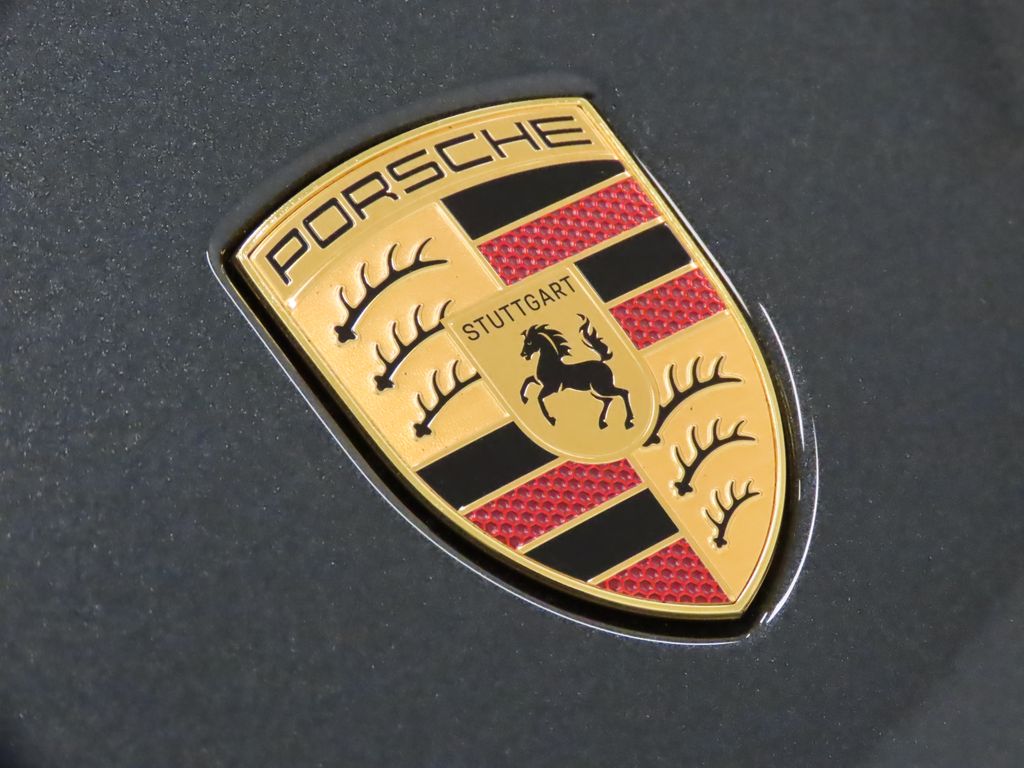 Thumbnail: 2025 Porsche Macan - 14