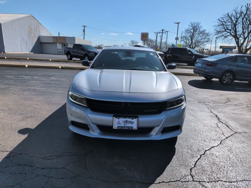 Used 2023 Silver Dodge SXT image 4