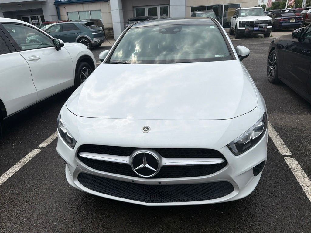 Used 2019 White Mercedes-Benz A 220 image 5