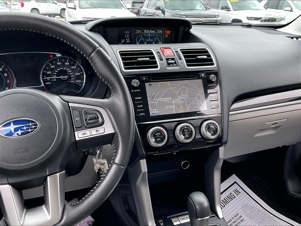 2017 Subaru Forester — photo 18