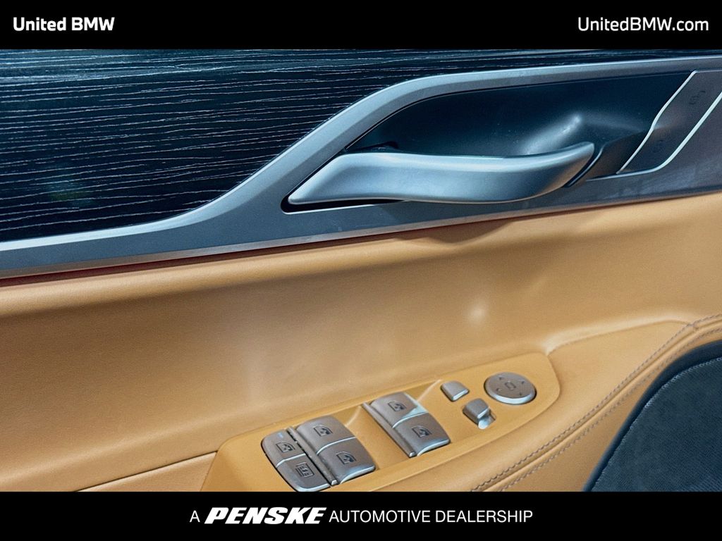 Thumbnail: 2022 BMW 7 Series - 3