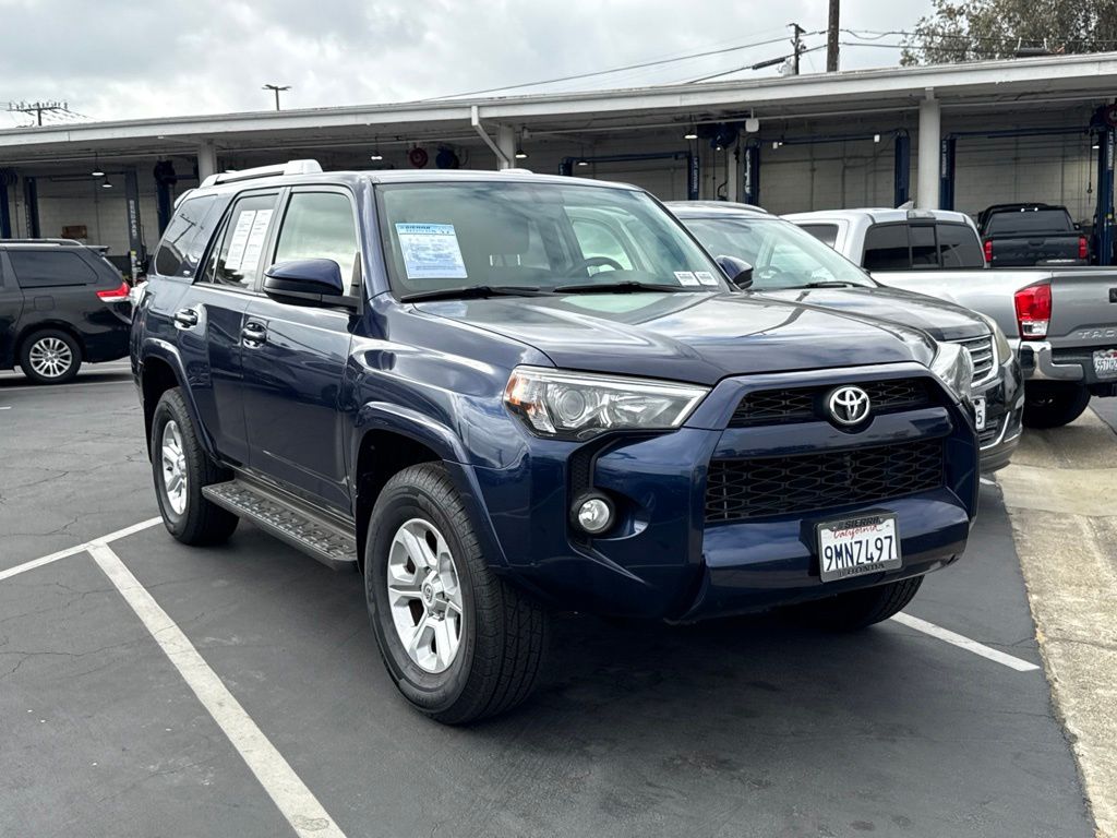  2017 Toyota 4Runner SR5 4WD   