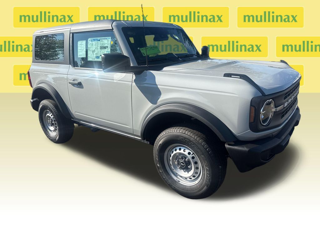 Dr Avalanche Gray 2026 Ford Bronco SUV / Crossover Four-Wheel Drive 7-Speed Manual