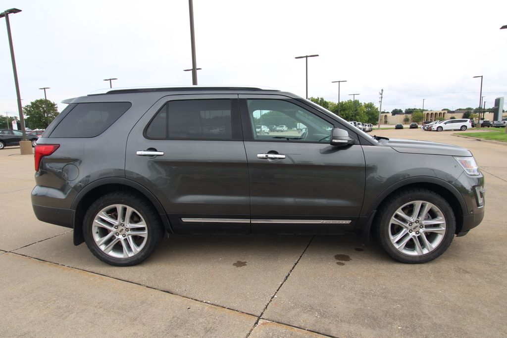 Used 2017 Ford Explorer SUV