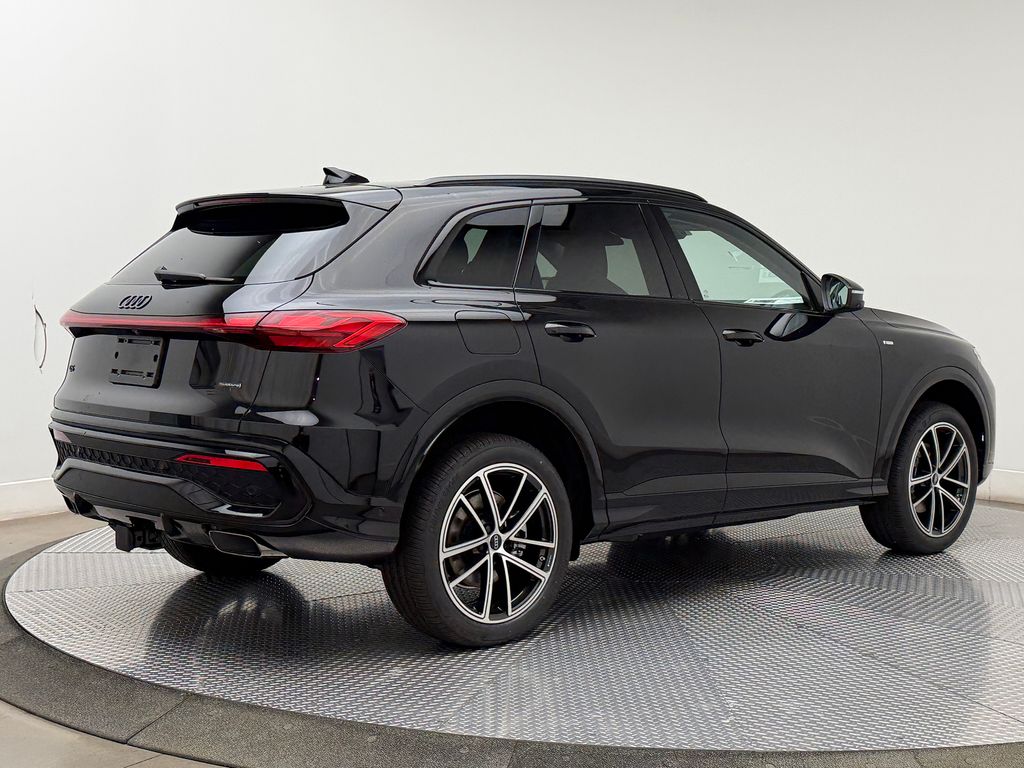 Thumbnail: 2026 Audi Q5 - 8