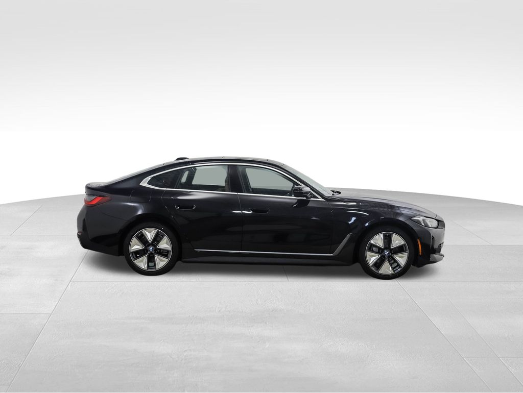 2025 BMW i4 xDrive40 6