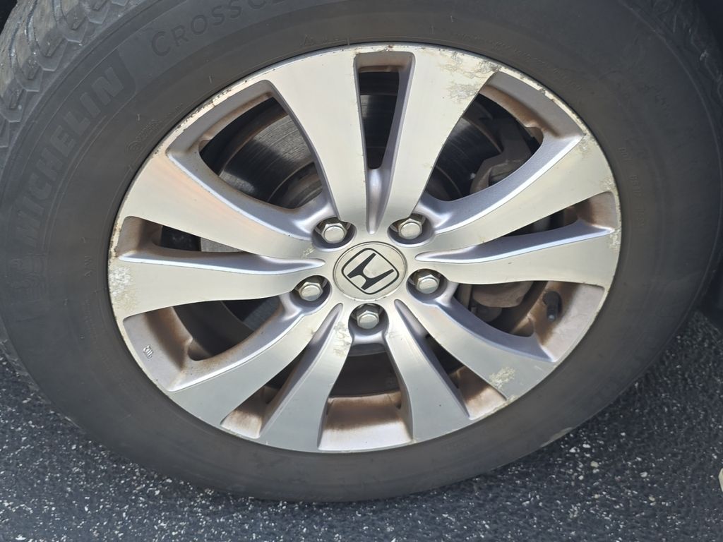 Used 2016  Honda SE image 12