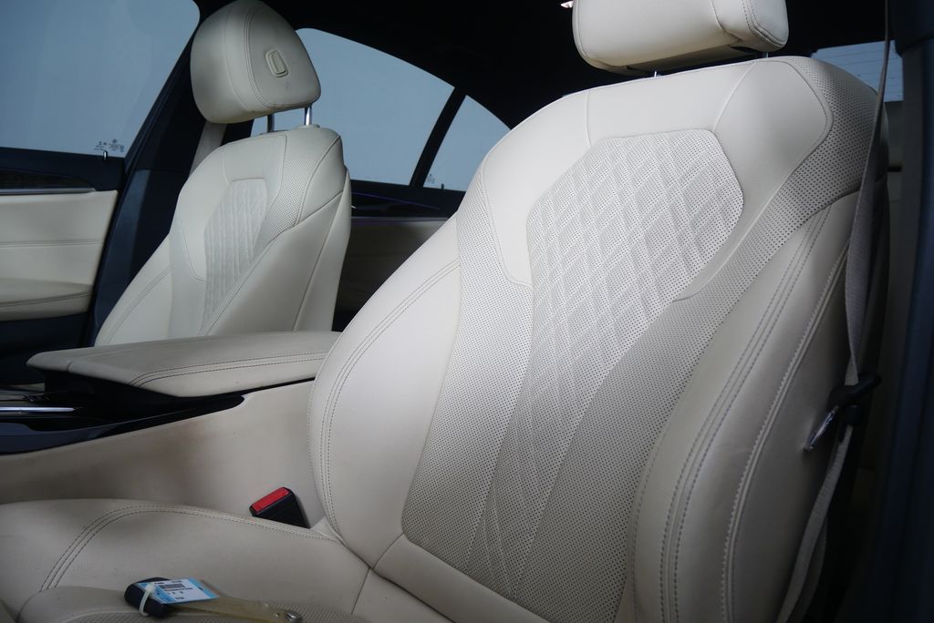 Thumbnail: 2023 BMW 5 Series - 11