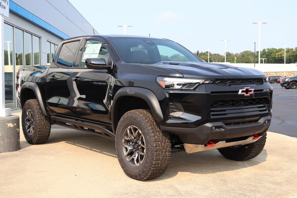 Thumbnail: 2026 Chevrolet Colorado - 10