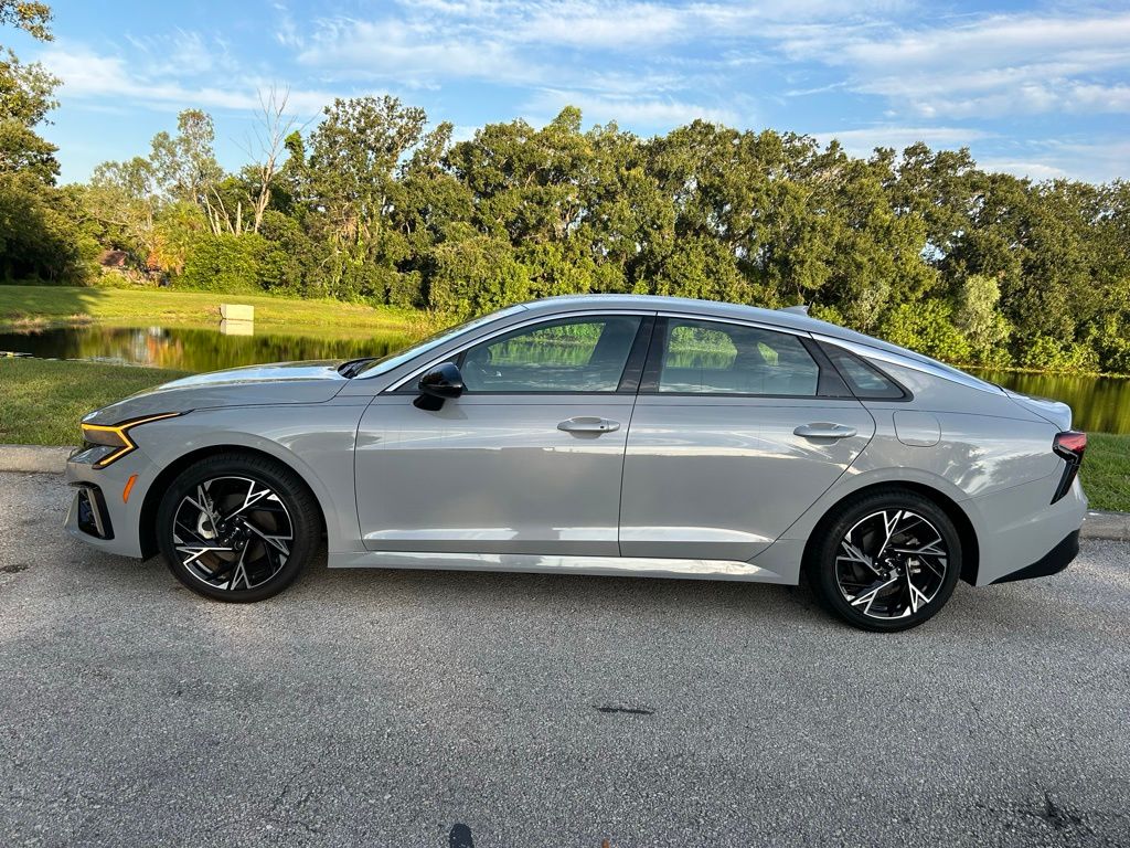 Thumbnail: 2025 Kia K5 - 2