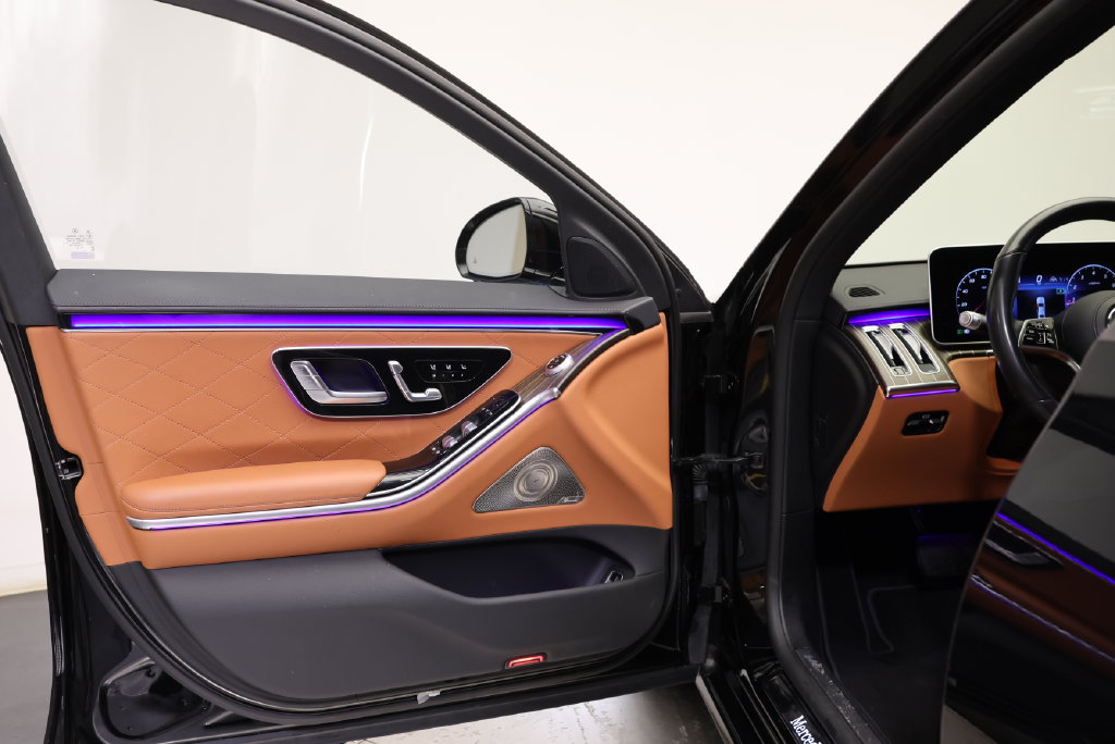 Thumbnail: 2023 Mercedes-Benz S-Class - 30
