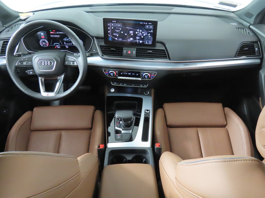 Thumbnail: 2025 Audi Q5 - 12
