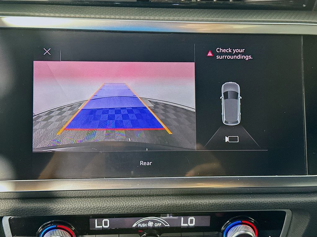 Thumbnail: 2019 Audi Q3 - 13