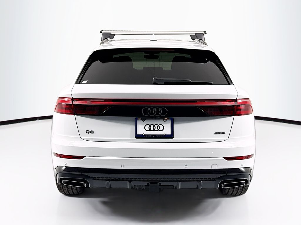 Thumbnail: 2026 Audi Q8 - 6