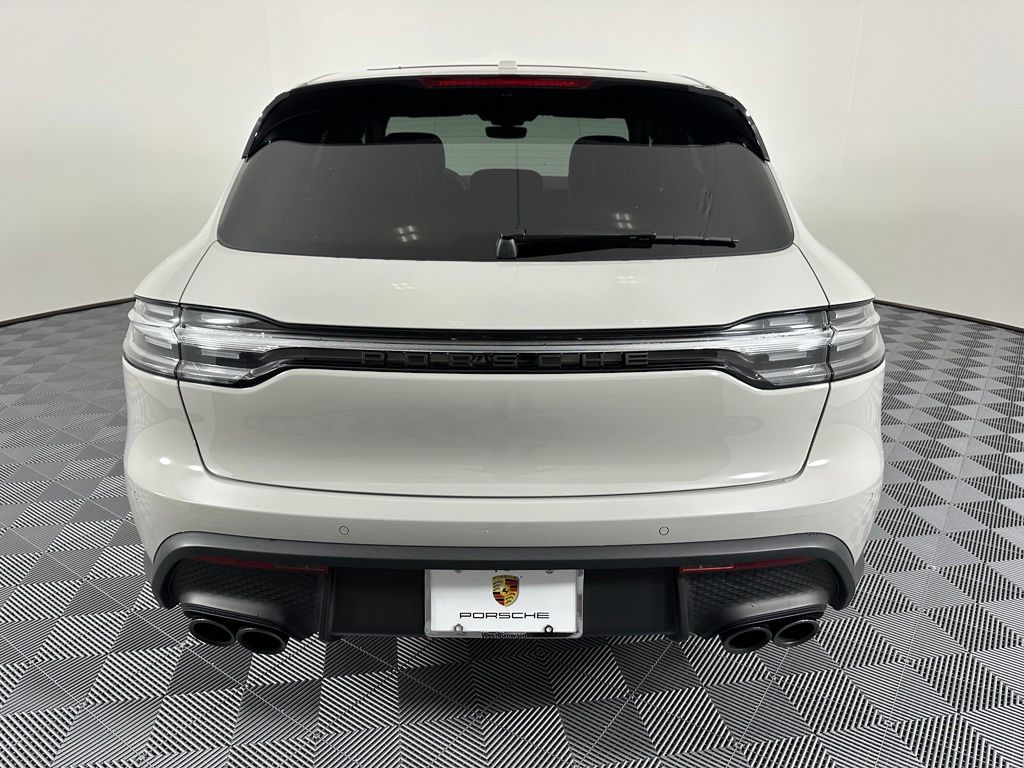 Thumbnail: 2026 Porsche Macan - 13