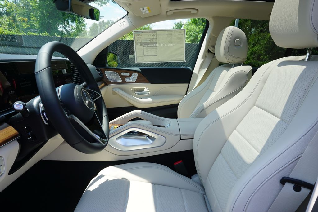 Thumbnail: 2026 Mercedes-Benz GLE - 9