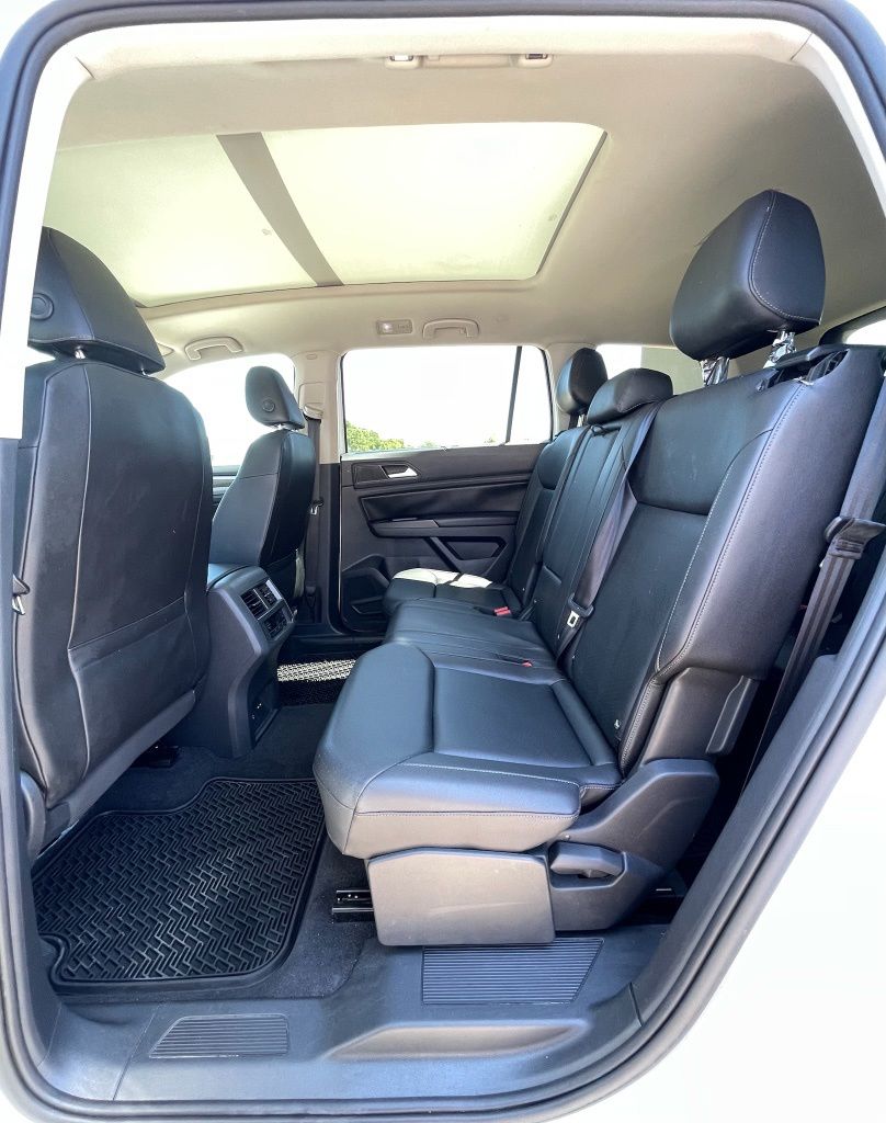 2020 Volkswagen Atlas 3.6L V6 SE White at Community Kia
