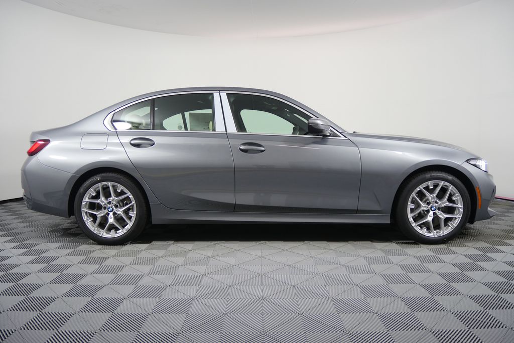 Thumbnail: 2025 BMW 3 Series - 2
