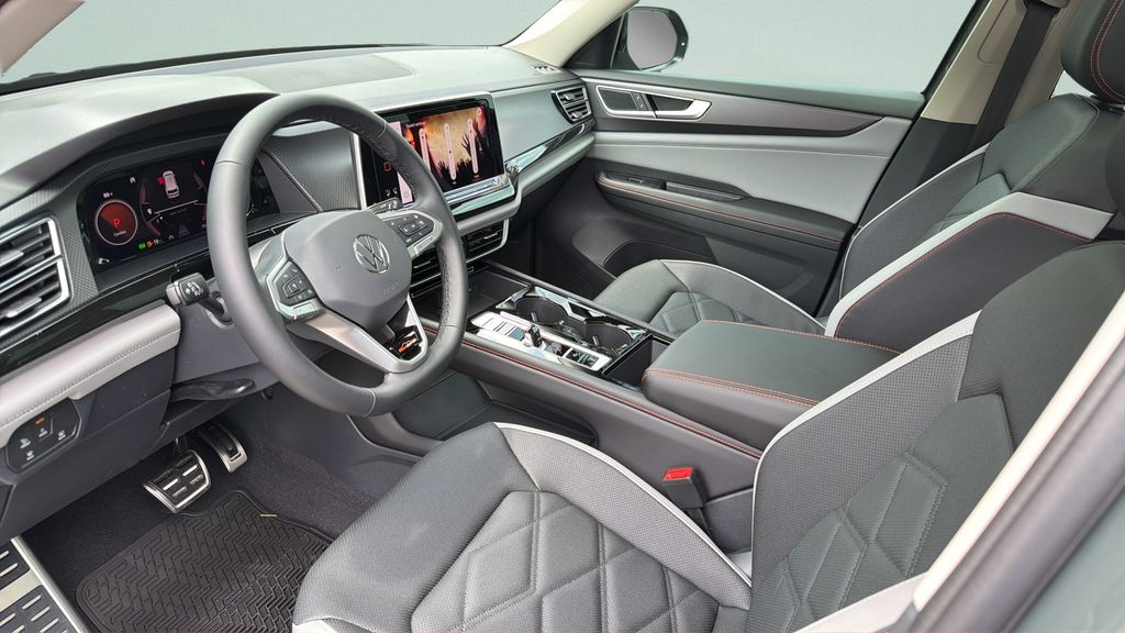 New 2026 Green Volkswagen 2.0T Peak Edition image 34