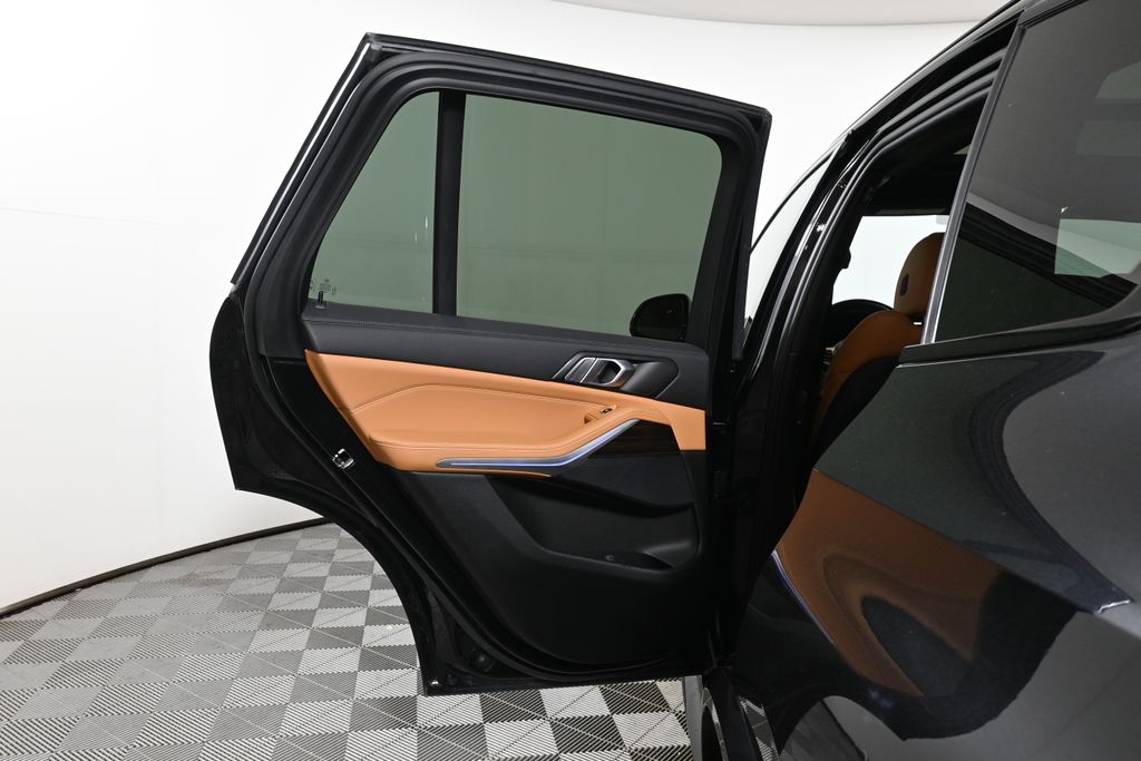 Thumbnail: 2023 BMW X5 - 31
