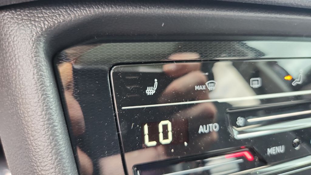 2025 Volkswagen Taos