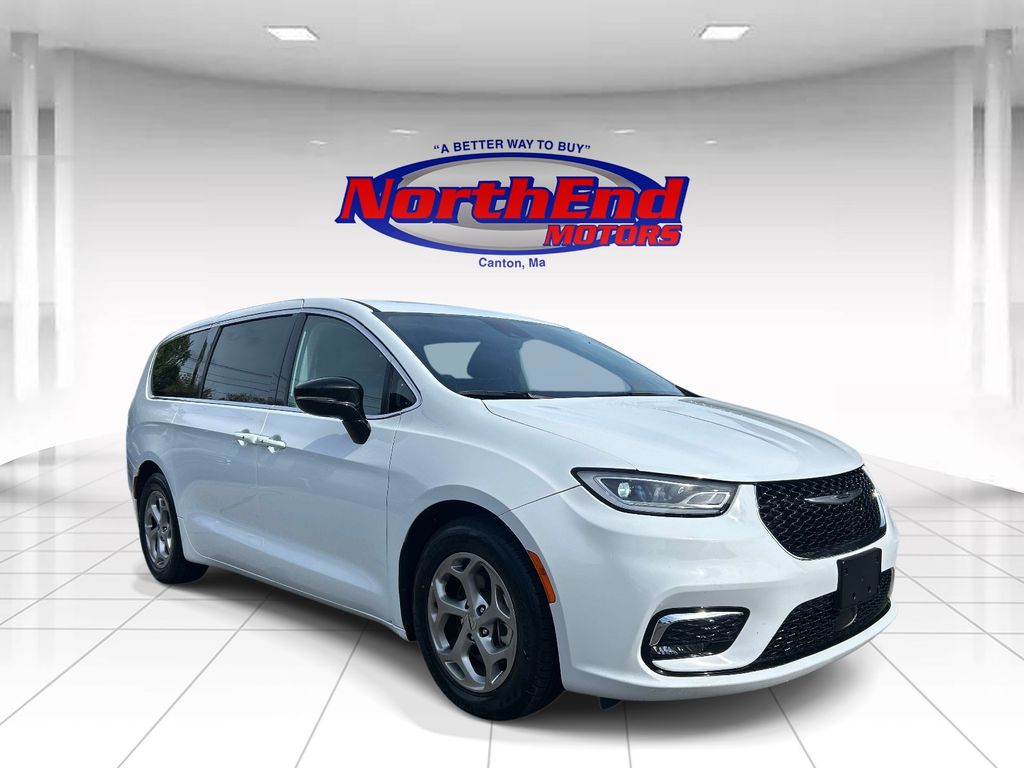  2024 Chrysler Pacifica Limited FWD   
