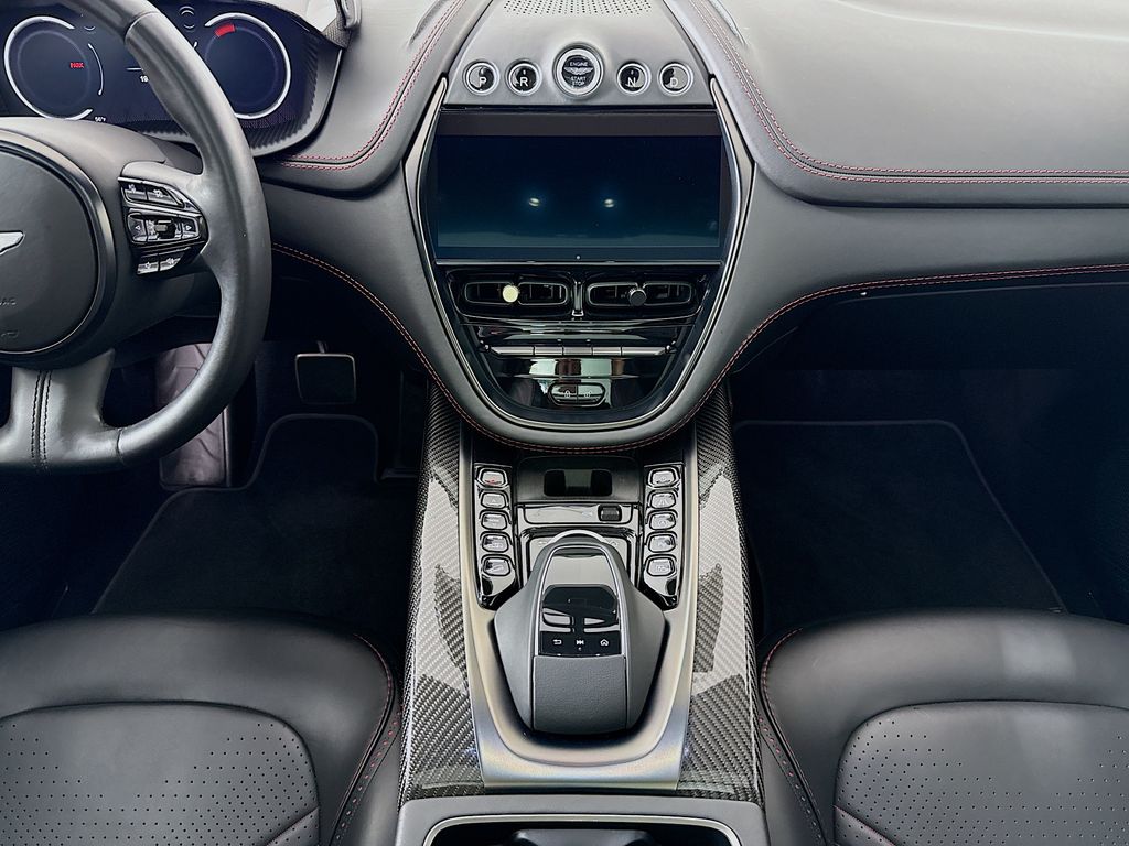 Thumbnail: 2021 Aston Martin DBX - 14