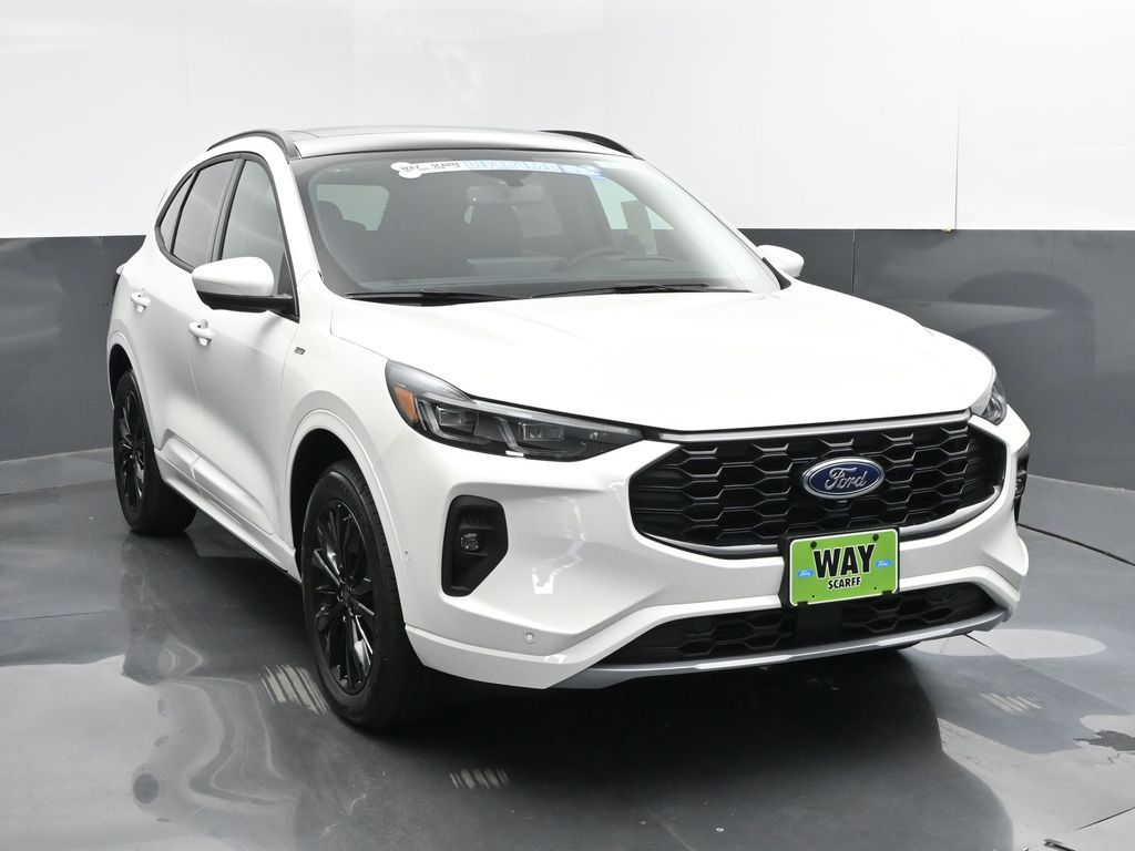 2024 Ford Escape ST-Line Elite