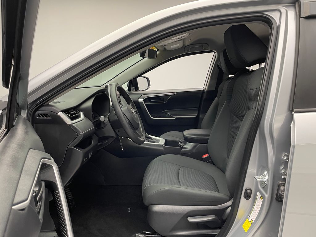 2023 Toyota RAV4 LE 12