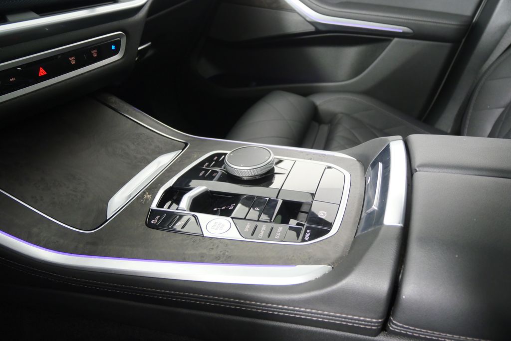 Thumbnail: 2025 BMW X5 - 28
