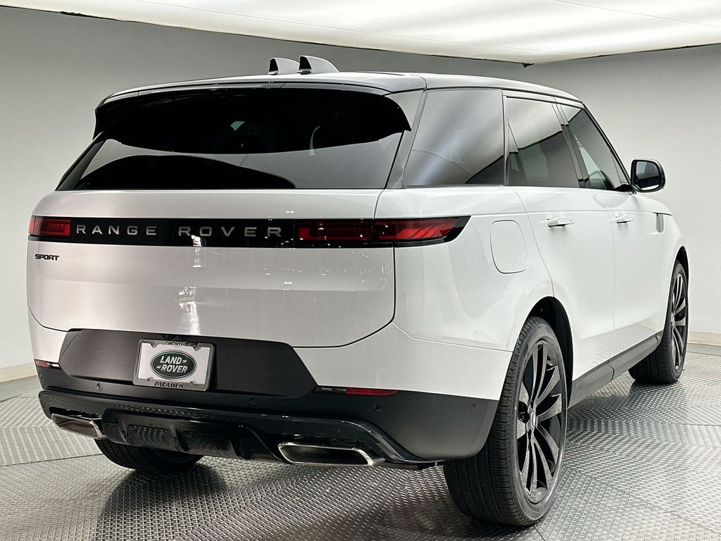 2025 Land Rover Range Rover Sport SE 2