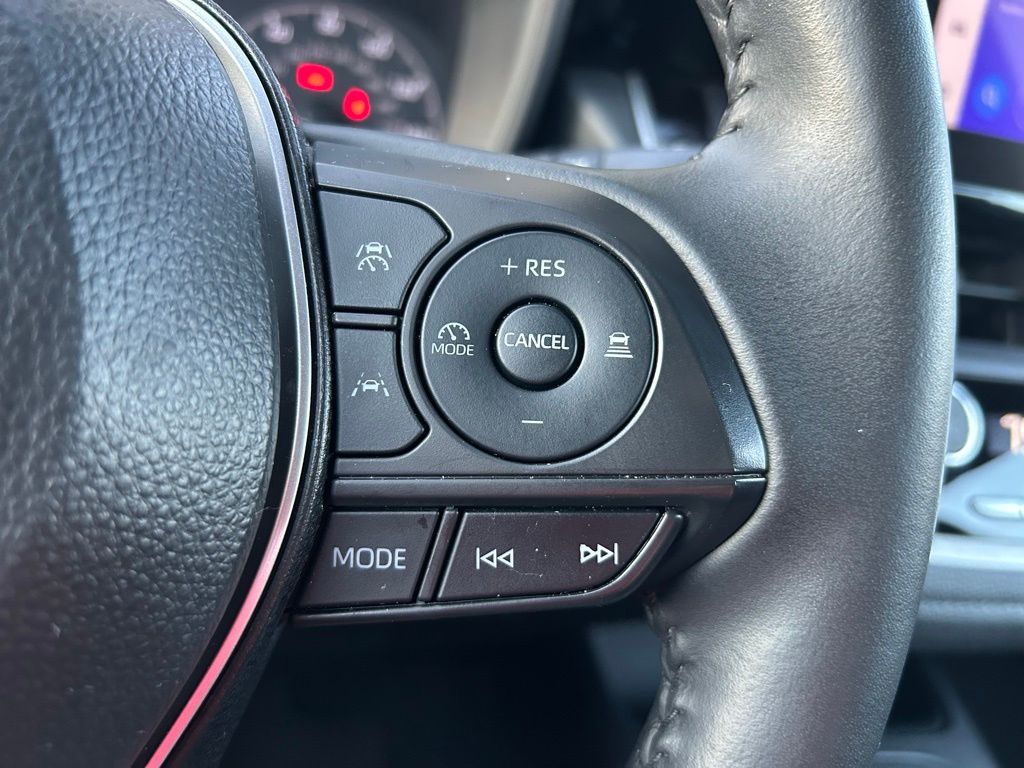 Thumbnail: 2025 Toyota Corolla - 18